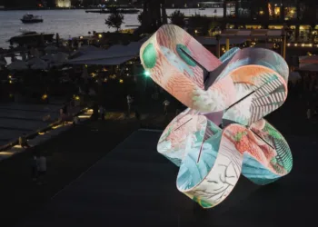 Neuroflux Contemporary Istanbul’da büyüledi