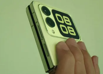 Galaxy Z Flip 7 FE rakibi Huawei Nova Flip S sızdırıldı