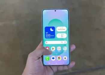 Samsung’dan bir modele daha One UI 8 güncellemesi!