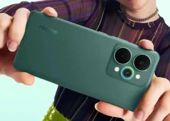 120 Hz OLED ekranlı realme 15 Lite 5G sızdırıldı!