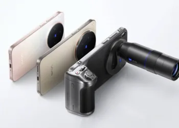 Kameranın telefonu var! Harici lens takabilen vivo X300 serisi tanıtıldı