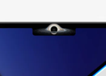 Apple MacBook’tan çentiği kaldırıyor