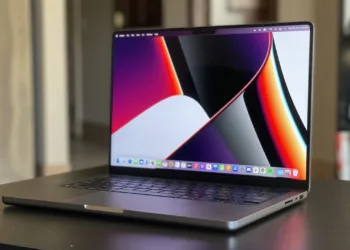 Apple’dan dev MacBook Pro değişikliği! Çok daha pahalı olabilir