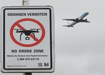 Almanya drone tehdidine karşı polise vur emri verdi!