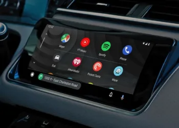 Android Auto kullanıcılarını çileden çıkaran hata