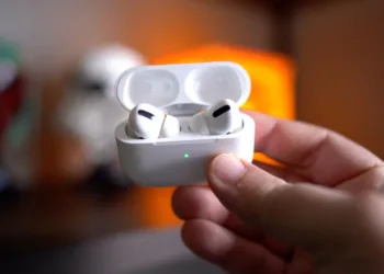 Apple sessizce bitirdi: AirPods Pro ve iPhone 12 servis programı kapandı