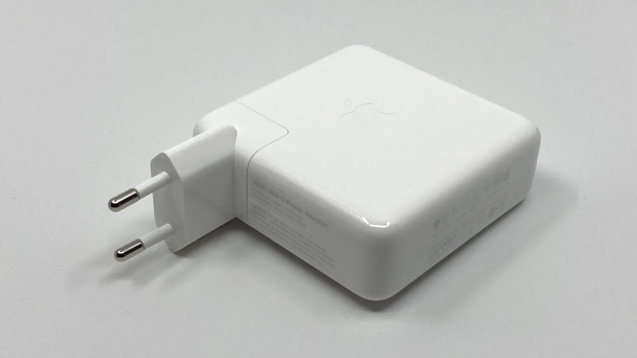 mac-adaptor.webp