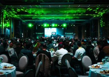 Monster 25. yılını kutladı