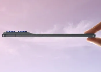 Moto X70 Air için geri sayım: Fiyatı ortaya çıktı!