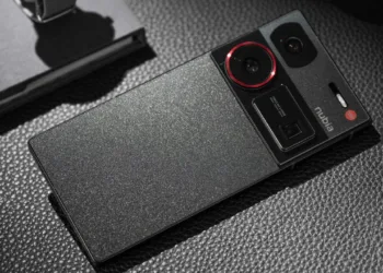 144 Hz ekran ve 7.100 mAh pil: Nubia Z80 Ultra için tarih verildi