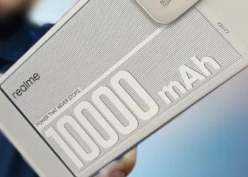 Dev bataryalı telefonlar sonunda geliyor! Hem de aynı kalınlıkta