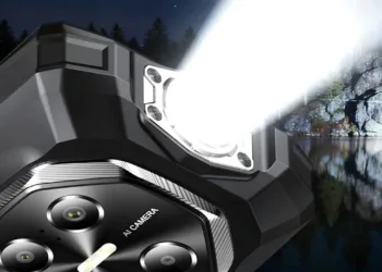 Şaka değil! Tam 20.000 mAh bataryalı gece görüşlü ucuz telefon tanıtıldı