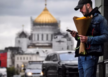 Savaş giderek garipleşiyor! Rusya’dan ülkeye gelene internet yasağı