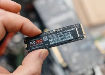 SSD takma rehberi: Masaüstü ve laptopa SSD nasıl takılır?