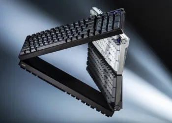 OLED ekranlı analog oyun klavyesi: Azoth 96 HE