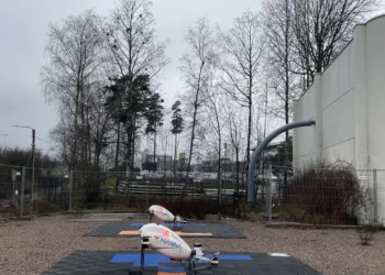 Finlandiya’da drone ile yemek servisi başladı