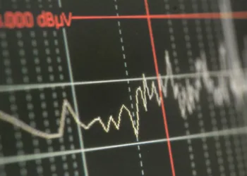 Bilgisayarımdan garip sesler geliyor… Suçlu şebeke elektriği mi?