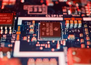 Çin’den teknoloji dünyasını sarsacak hamle! Sert teknoloji için dev fonlar devrede