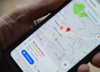 Google Haritalar’a nereye park ettim derdini tamamen bitiren özellik geldi!