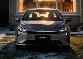 Bu kasa, bu fiyata Türkiye’de çok satar! 1000 km menzilli yenilenen Toyota Corolla satışa çıktı