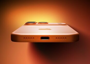 iPhone 17 Pro sorunları bitmiyor! 2000’lerin radyosuna döndü