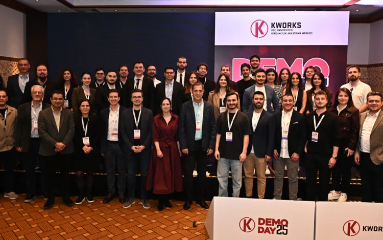 KWORKS 2025 Demo Day geleceğin girişimlerini sahneye taşıdı