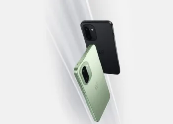 7400 mAh bataryalı OnePlus 15R tanıtıldı!