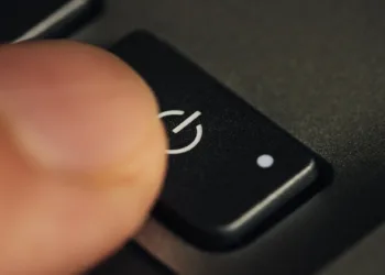 Bilgisayarı sürekli açık bırakmak zararlı mı?