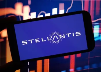 Otomotiv devinden yapay zeka kararı