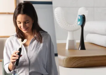 20 saniyede tüm dişleri fırçalayan akıllı diş fırçası: Y-Brush Ultra – CES 2026 #2