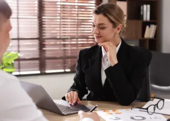 200 bin bankacı işsiz kalacak!