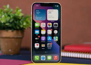 A101, iPhone 13, Galaxy A56 ve Galaxy S21 FE satıyor!