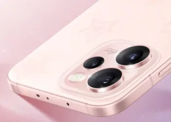 12 GB RAM ve 7.000 mAh pil: OPPO Reno15 F 5G tanıtıldı!