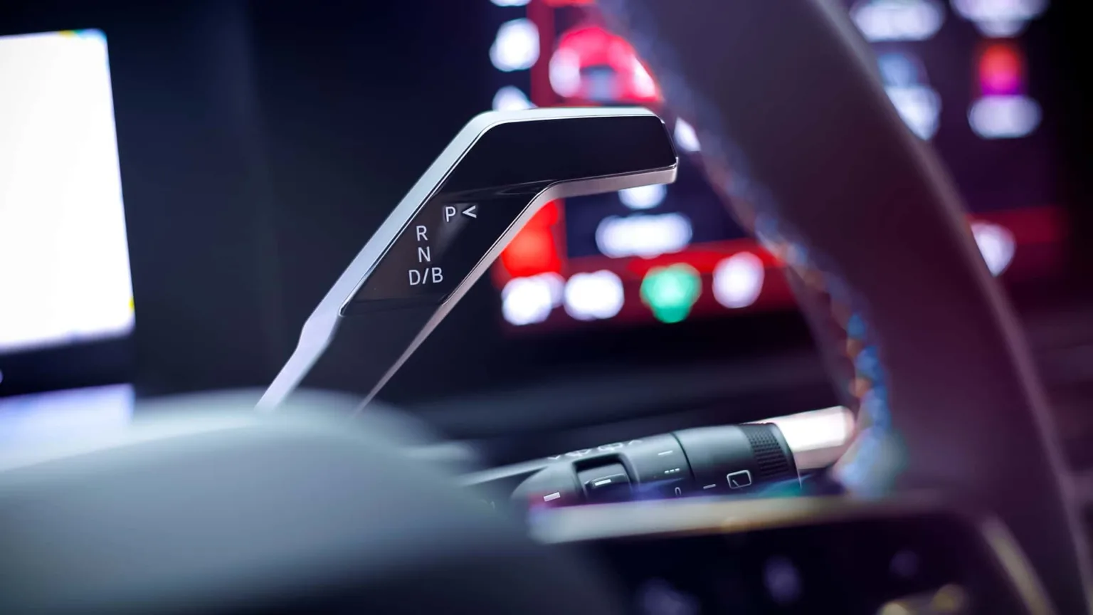 Yeni kasa Renault Clio 2026 vites kolu