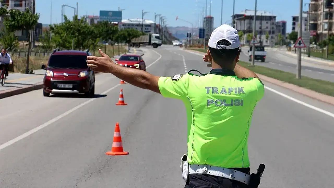 Trafik polisi