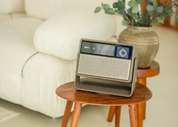 Akıllı projeksiyon cihazları ev eğlencesini baştan yazıyor