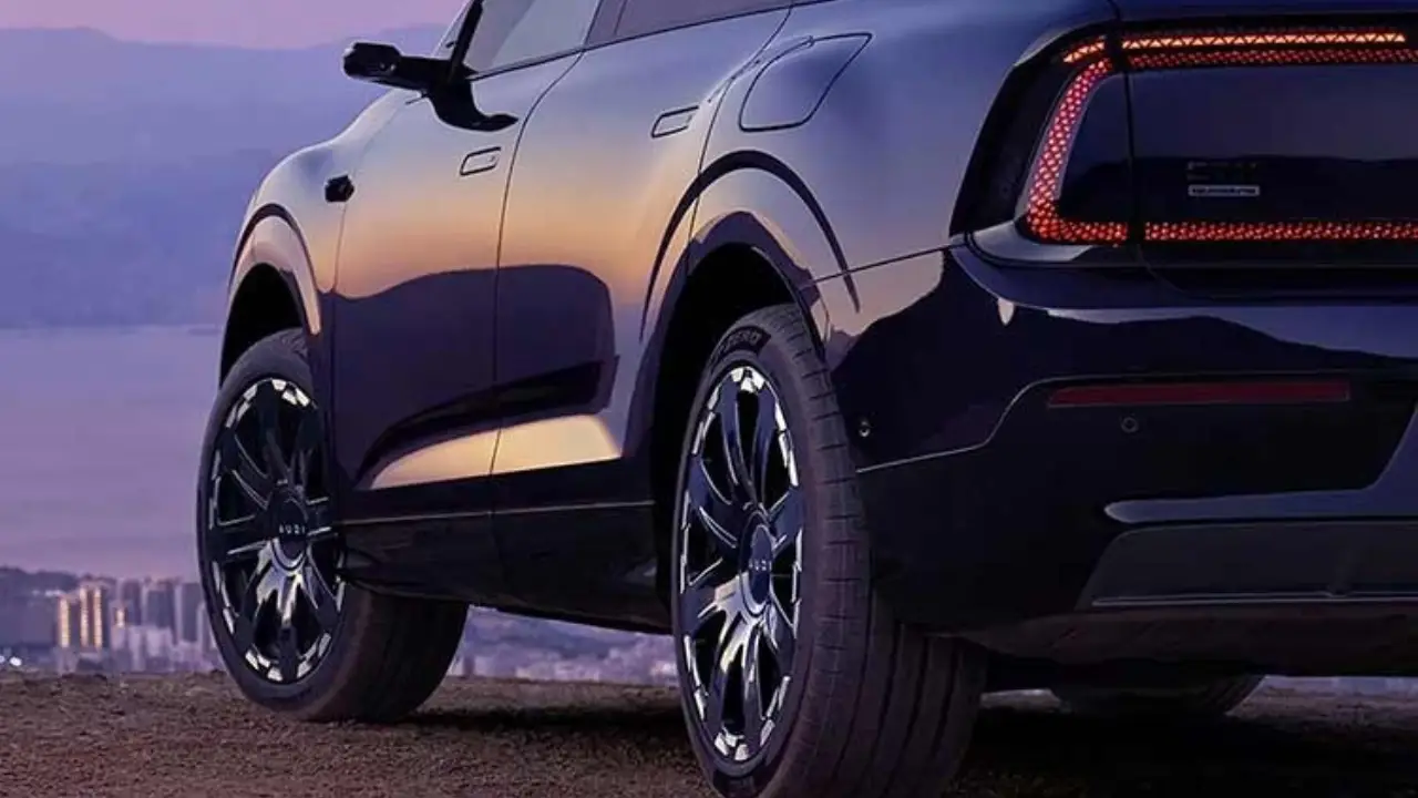 AUDI E7X sol yan - jantlar