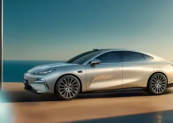 Biri Çin’i durdursun! 1725 km menzilli otomobil tanıtıldı