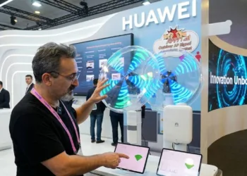 Huawei Router Antenlerinin 360 Derece Nasıl Kapsadığını Canlı Gösterdi! – MWC 2026 #19